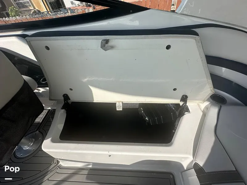 Slide: The Image of Yamaha 242SE 2018 - 16125476