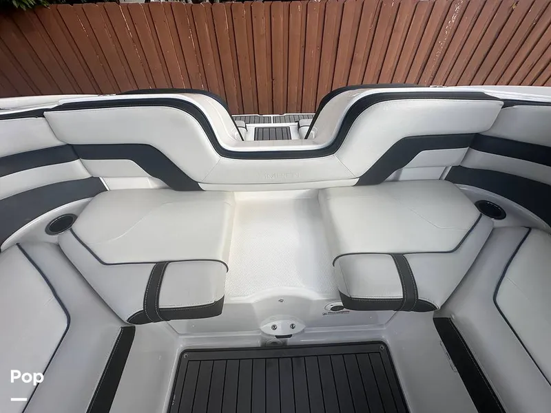 Slide: The Image of Yamaha 242SE 2018 - 16125461