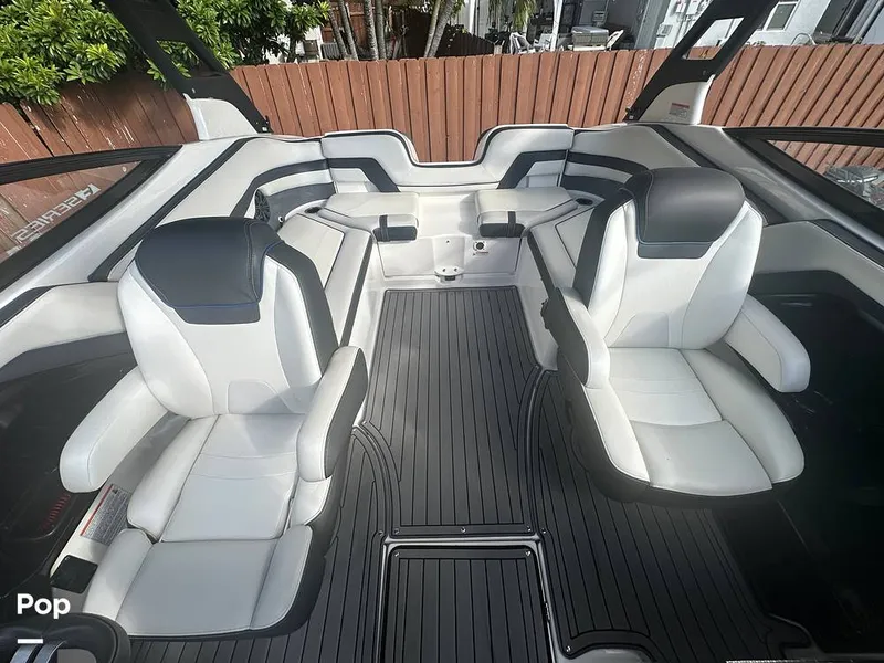 Slide: The Image of Yamaha 242SE 2018 - 16125470