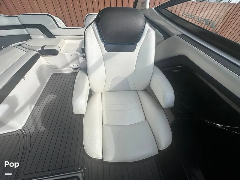 Slide: The Image of Yamaha 242SE 2018 - 16125471