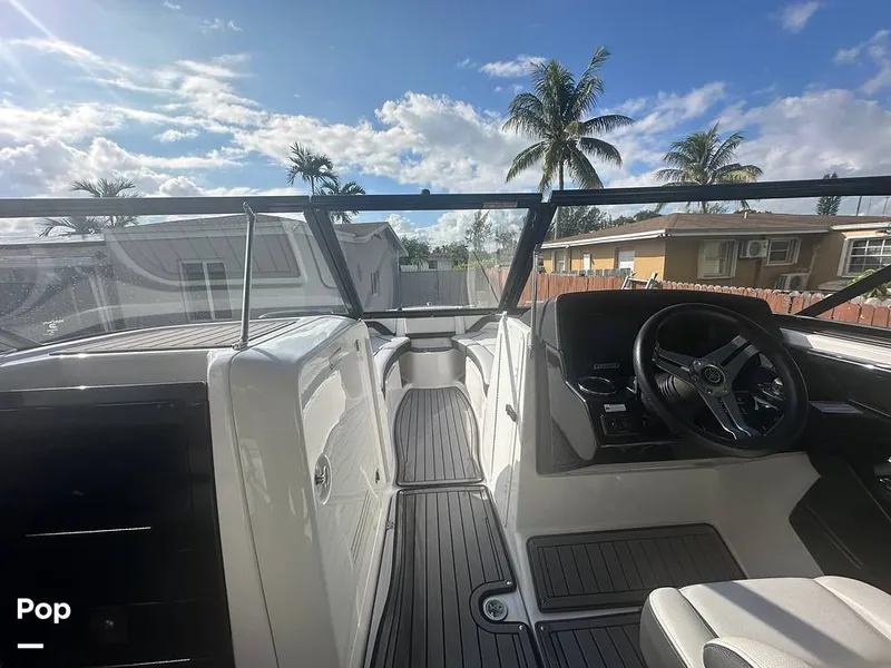 Slide: The Image of Yamaha 242SE 2018 - 16125483