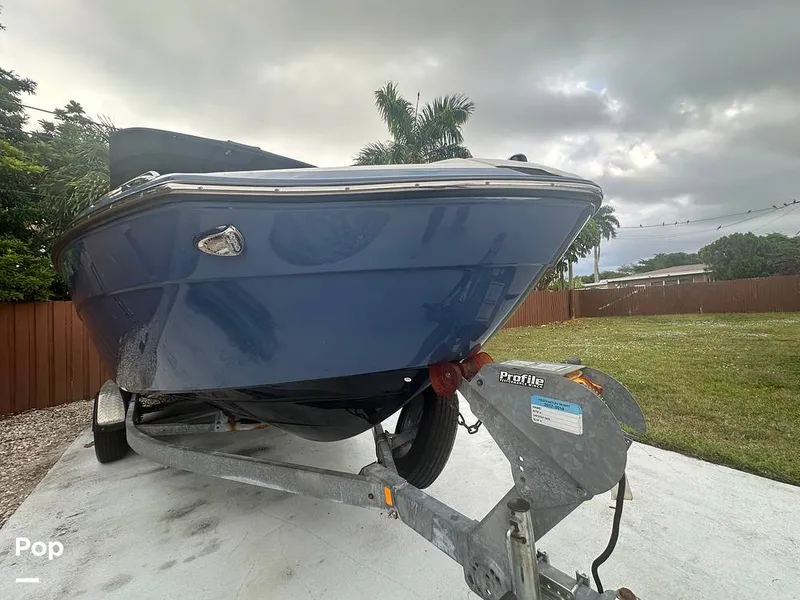 Slide: The Image of Yamaha 242SE 2018 - 16125432