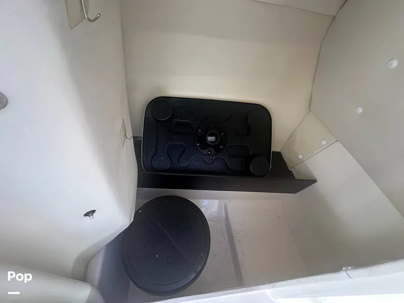 Slide: The Image of Yamaha 242SE 2018 - 16125486