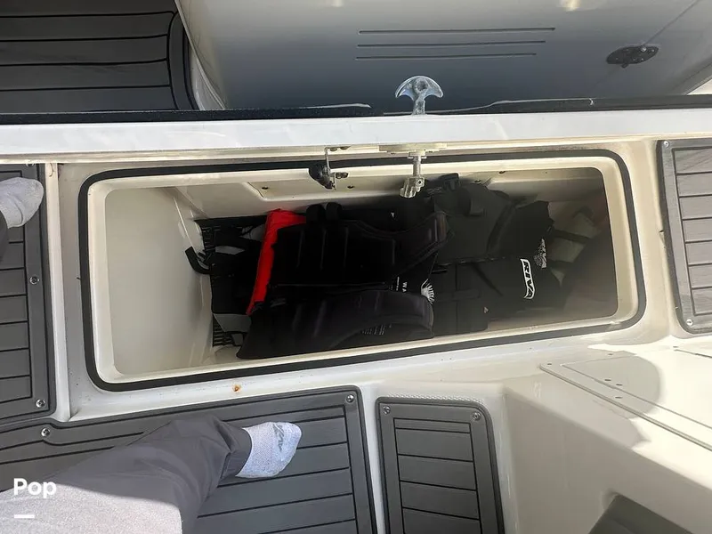 Slide: The Image of Yamaha 242SE 2018 - 16125490