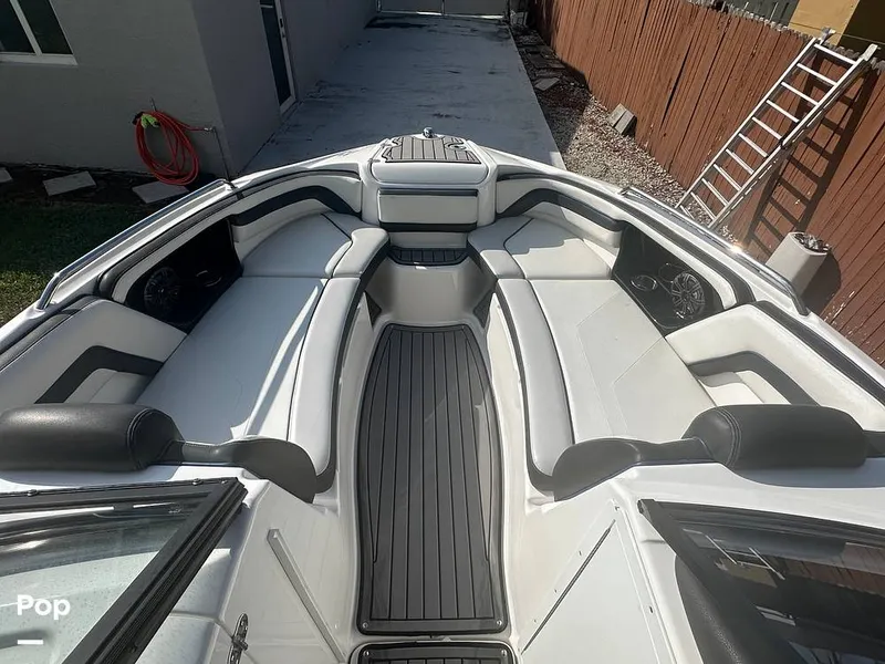 Slide: The Image of Yamaha 242SE 2018 - 16125491