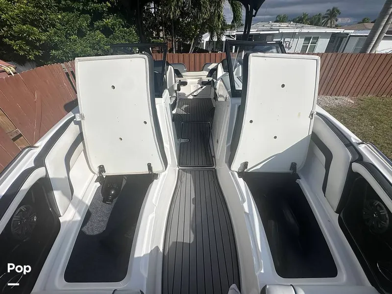 Slide: The Image of Yamaha 242SE 2018 - 16125495