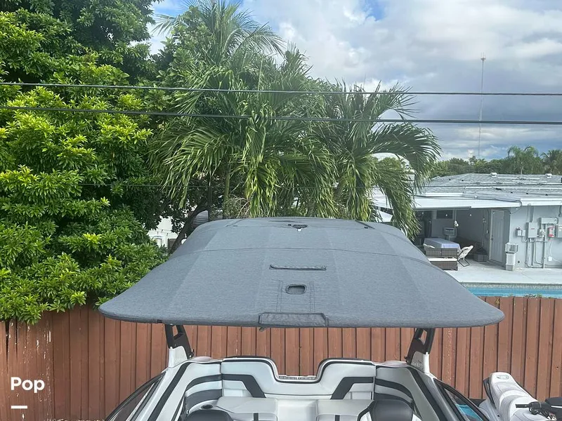 Slide: The Image of Yamaha 242SE 2018 - 16125509