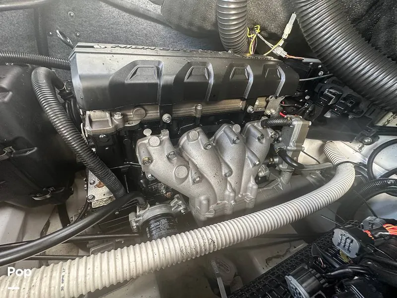 Slide: The Image of Yamaha 242SE 2018 - 16125466