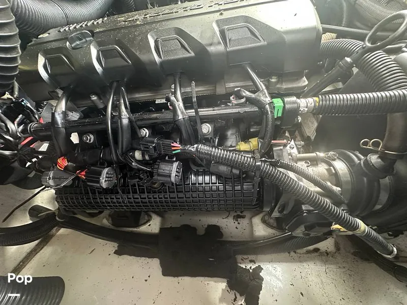 Slide: The Image of Yamaha 242SE 2018 - 16125467