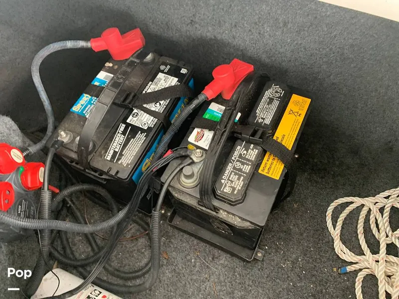 Slide: The Image of Batteries - Engine - 15670644