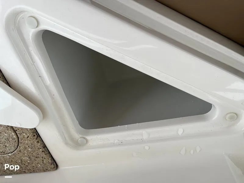 Slide: The Image of Sea Ray SLX 350 2016 - 15603076