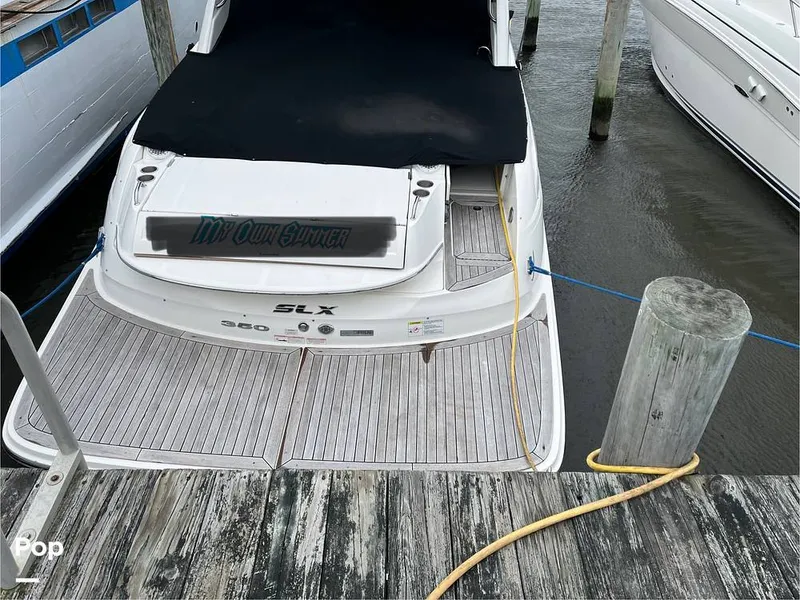 Slide: The Image of Sea Ray SLX 350 2016 - 15603058