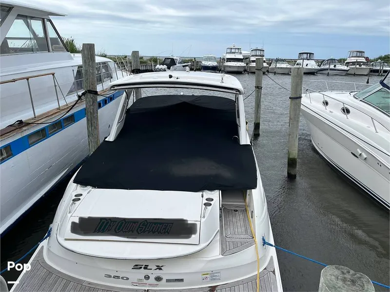 Slide: The Image of Sea Ray SLX 350 2016 - 15603059