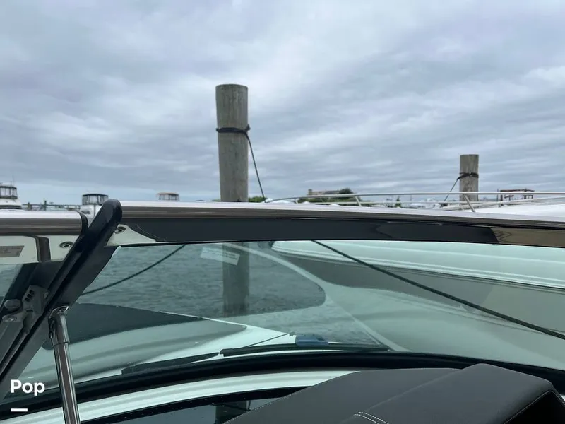 Slide: The Image of Sea Ray SLX 350 2016 - 15603107