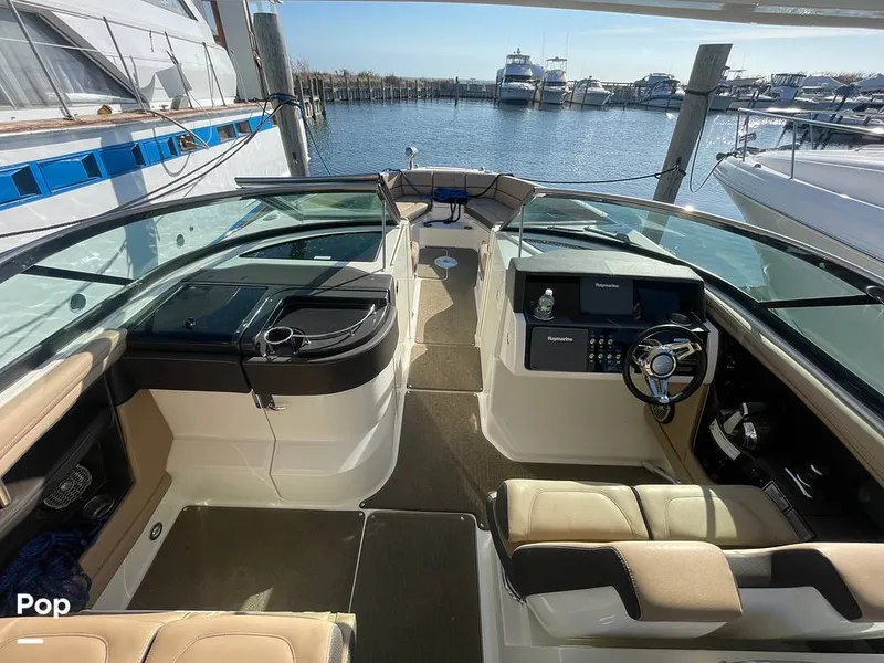 Slide: The Image of Sea Ray SLX 350 2016 - 15767821