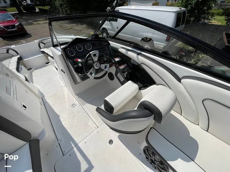 Slide: The Image of Yamaha AR240 HO 2014 - 15625293