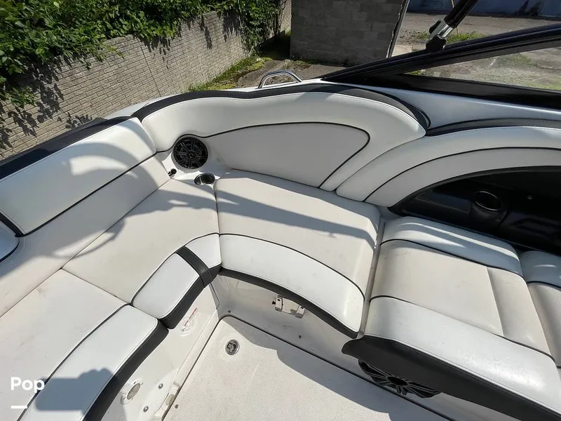 Slide: The Image of Yamaha AR240 HO 2014 - 15625314