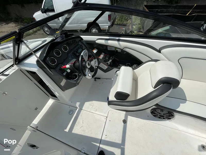 Slide: The Image of Yamaha AR240 HO 2014 - 15625000