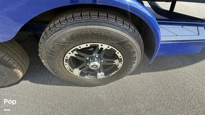 Slide: The Image of Wheel/tire Detail - 15700714
