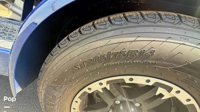 Slide: The Image of Wheel/tire Detail - 15700717