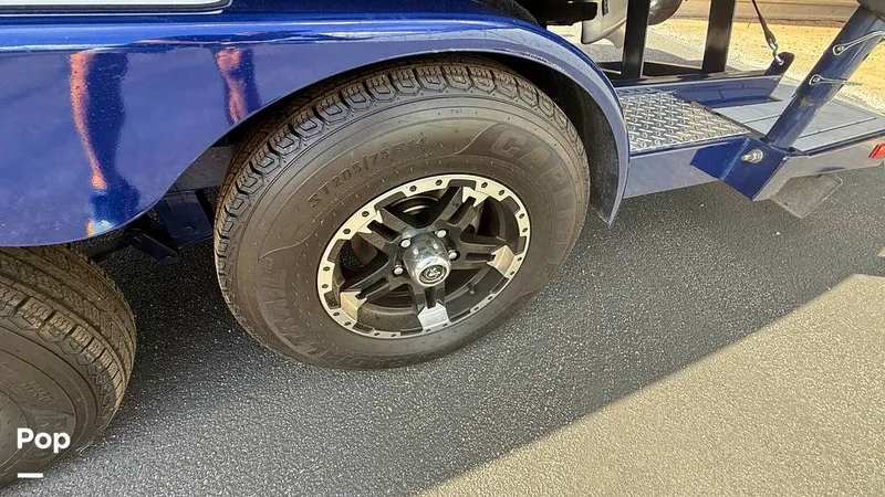 Slide: The Image of Wheel/tire Detail - 15700723