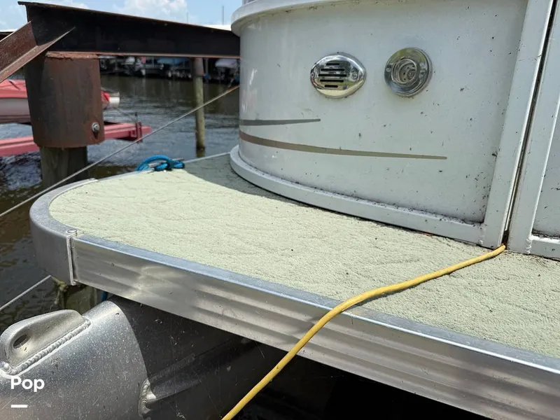 Slide: The Image of Aloha 300 Tropical Sundeck 2015 - 15579112