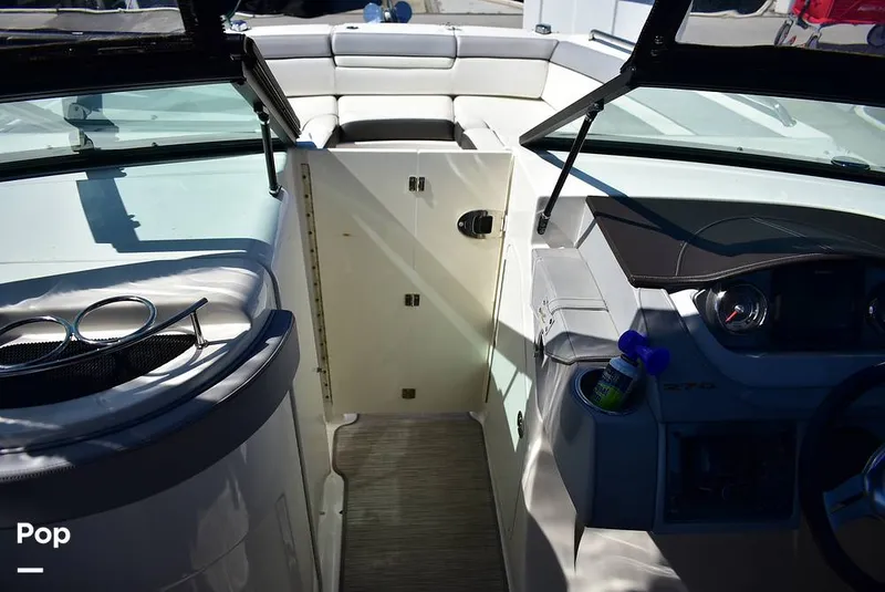 Slide: The Image of Sea Ray 270 SDX 2016 - 15909742