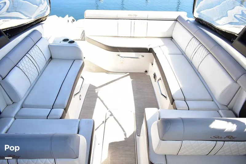 Slide: The Image of Sea Ray 270 SDX 2016 - 15909743