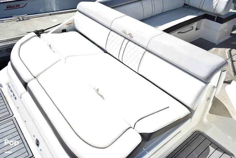 Slide: The Image of Sea Ray 270 SDX 2016 - 15909754