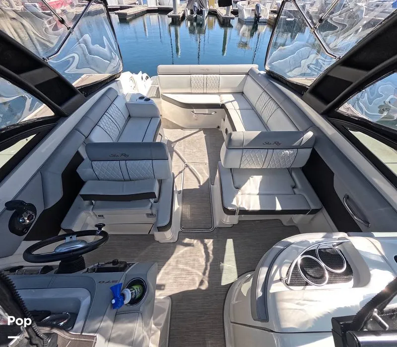 Slide: The Image of Sea Ray 270 SDX 2016 - 15909690