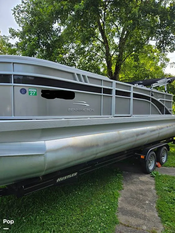 Slide: The Image of Peace of mind: Ask for a complimentary BoatHistoryReport report ($39.99 value) - I1