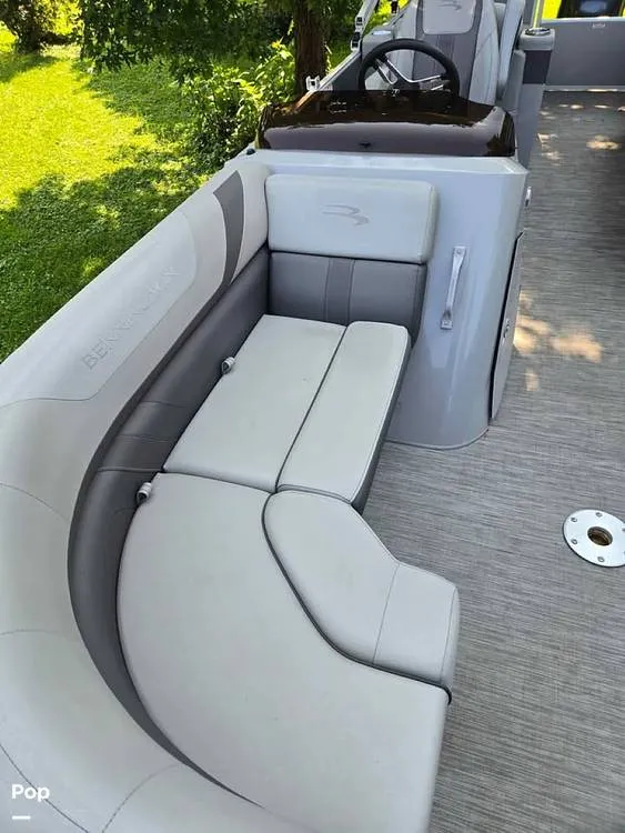 Slide: The Image of Bennington SX 22 2022 - 15560076