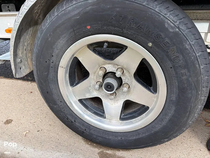 Slide: The Image of Bayliner 235BR 2010 - 15957232