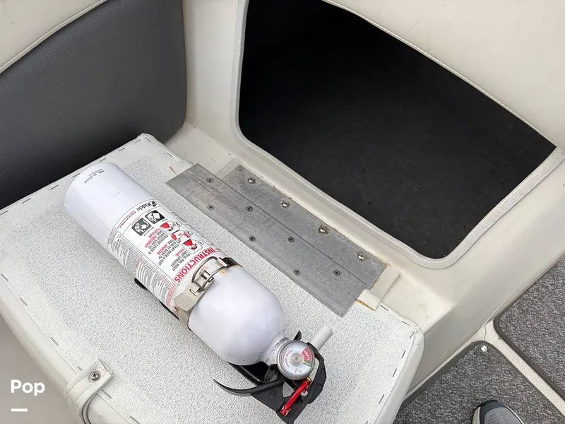 Slide: The Image of Bayliner 235BR 2010 - 15957265