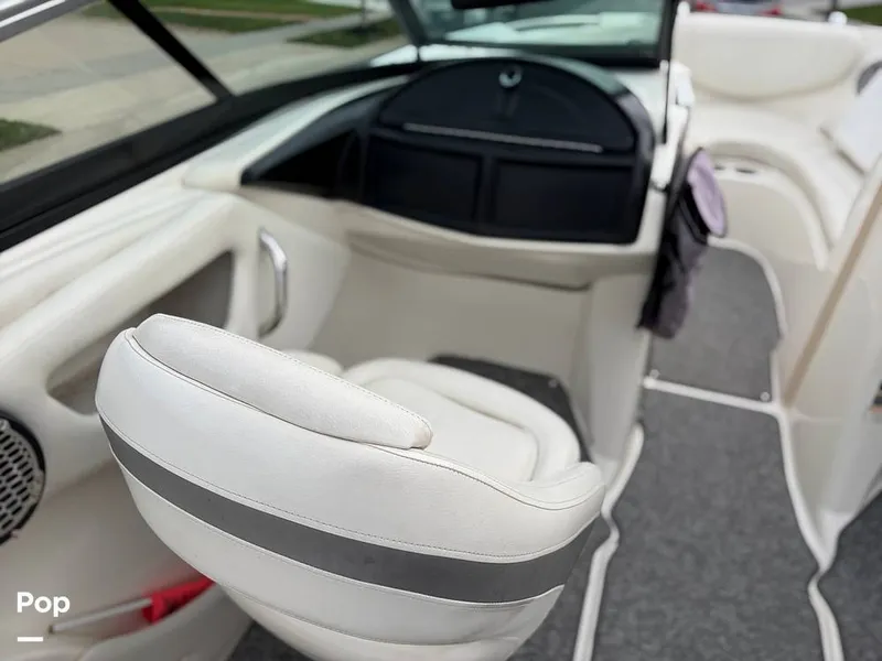 Slide: The Image of Bayliner 235BR 2010 - 15957294