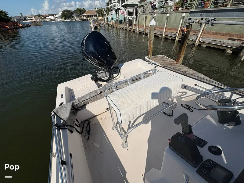 Slide: The Image of Leaning Post With Storage - 15744513