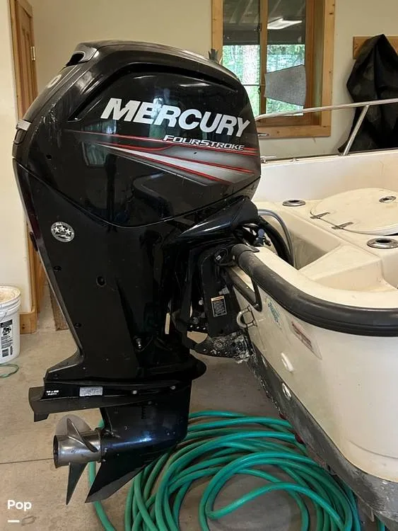 Slide: The Image of Boston Whaler Montauk 170 2016 - 15592053