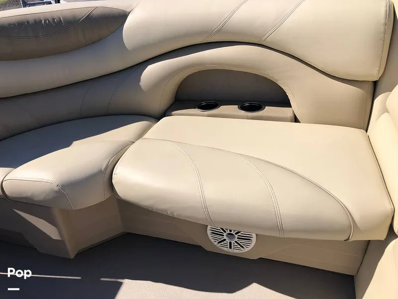 Slide: The Image of Sylvan Mirage 8522 LE 2019 - 16019763