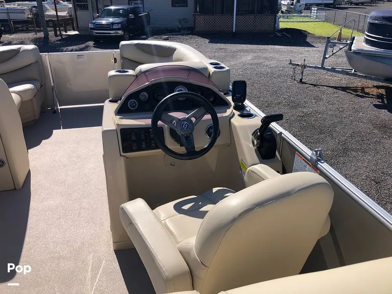 Slide: The Image of Sylvan Mirage 8522 LE 2019 - 16019863