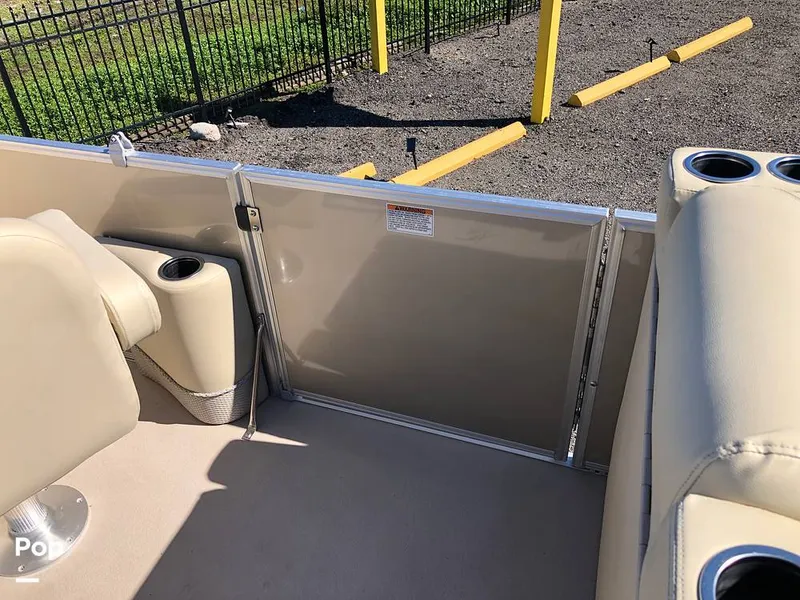 Slide: The Image of Sylvan Mirage 8522 LE 2019 - 16019874