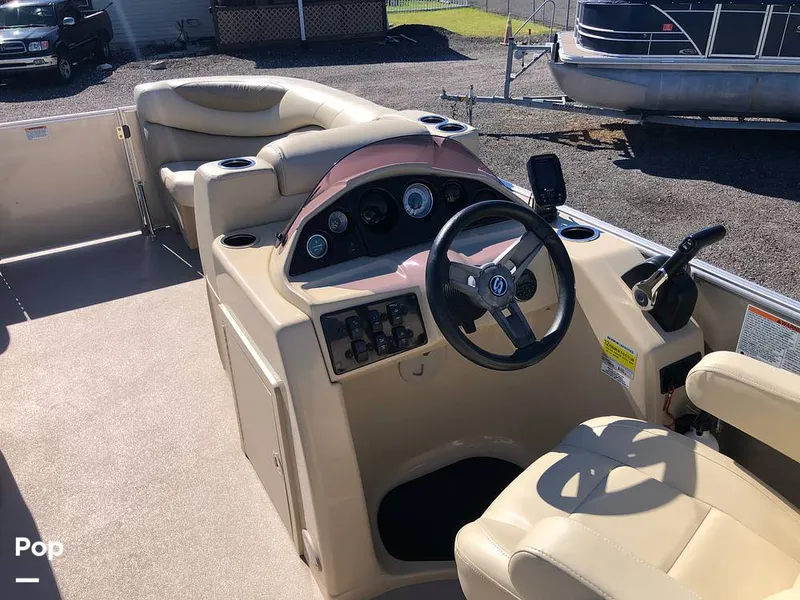 Slide: The Image of Sylvan Mirage 8522 LE 2019 - 16019876