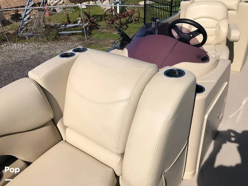 Slide: The Image of Sylvan Mirage 8522 LE 2019 - 16019879