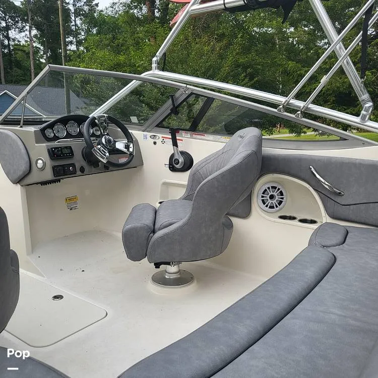 Slide: The Image of Stingray 208 LR 2020 - 15567852