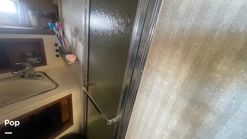 Slide: The Image of Peace of mind: Ask for a complimentary BoatHistoryReport report ($39.99 value) - I1