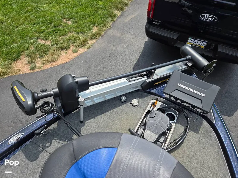 Slide: The Image of Skeeter FX20 2015 - 15605848