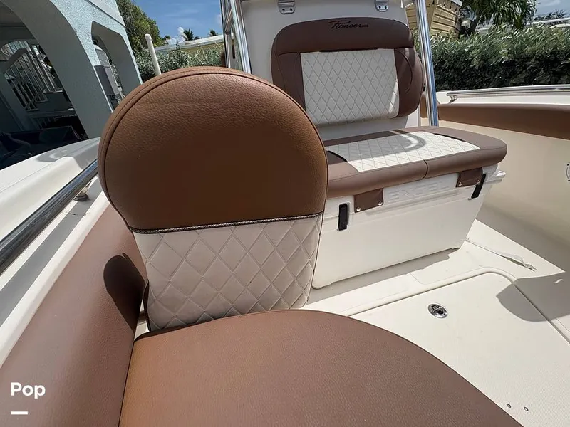 Slide: The Image of Pioneer 222 Sportfish 2022 - 15654959