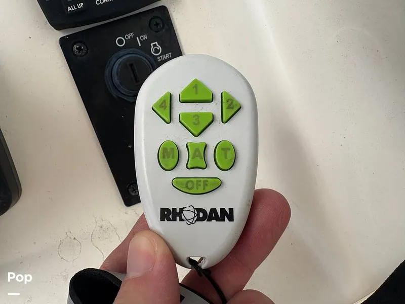 Slide: The Image of Pioneer 222 Sportfish 2022 - 15654968