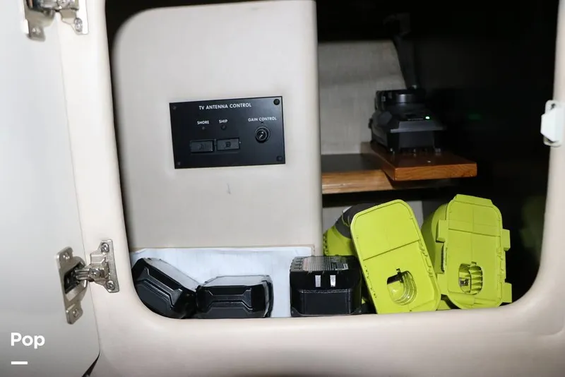 Slide: The Image of Sea Ray 330 Sundancer 1996 - 15587607