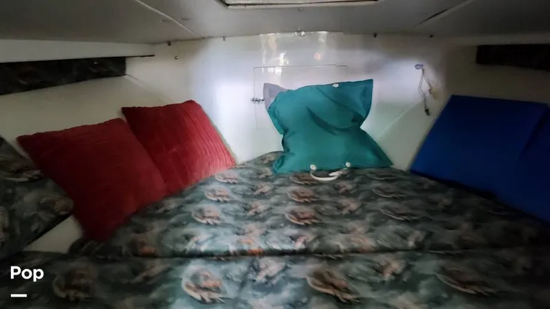 Slide: The Image of Vee Berth - 15601466