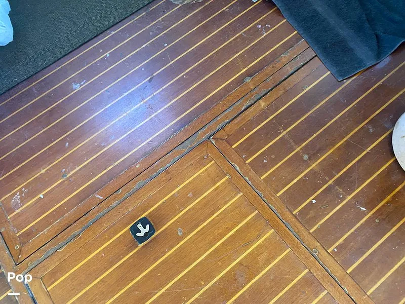 Slide: The Image of Teak Floors - 15780100